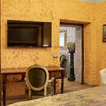 La Togata Hotellerie De Charme - Relais Il Pozzo 4*